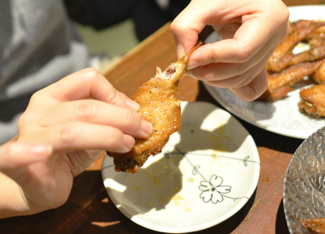 手羽先の上手な食べ方